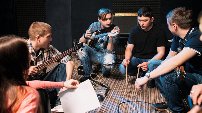 Poster Band während der Probe