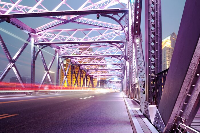 Poster Beleuchtete Konstruktion der modernen Brücke