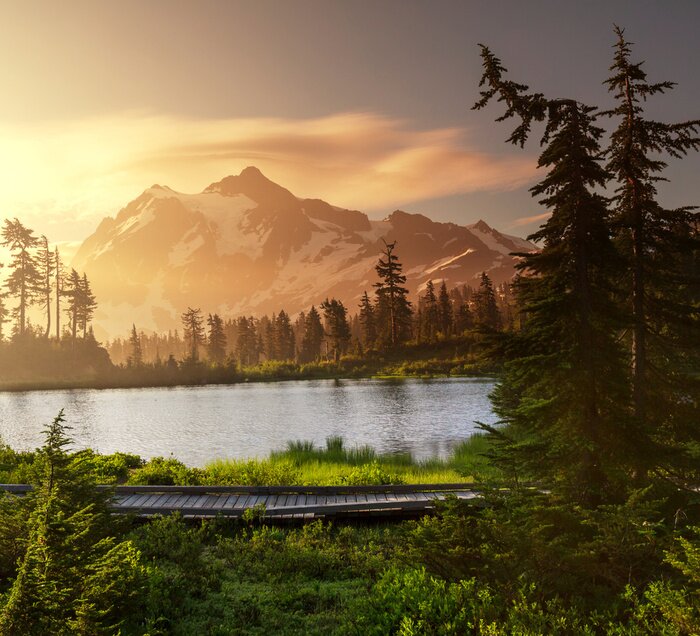 Poster Berge und untergehende Sonne