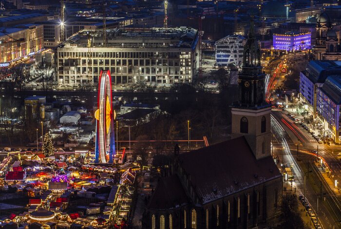 Poster Berlin bei Nacht aus der Vogelperspektive