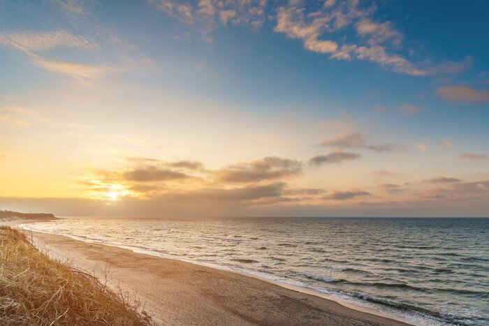 Poster Bezaubernder Sonnenuntergang am Strand