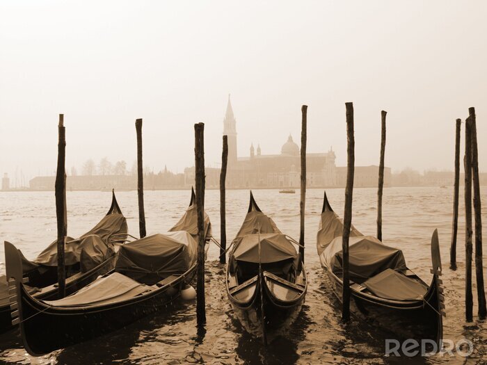 Poster Boote in Venedig in Sepia