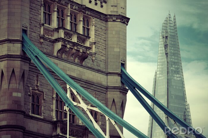 Poster Brücke in London und gläserner Wolkenkratzer