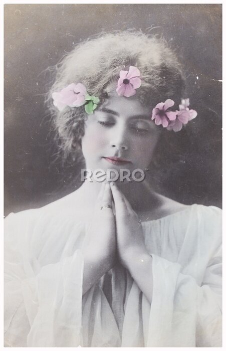 Poster Eine Frau mit Blumen im Haar