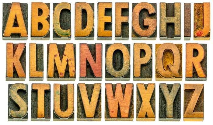 Poster Englisches Alphabet aus Holz