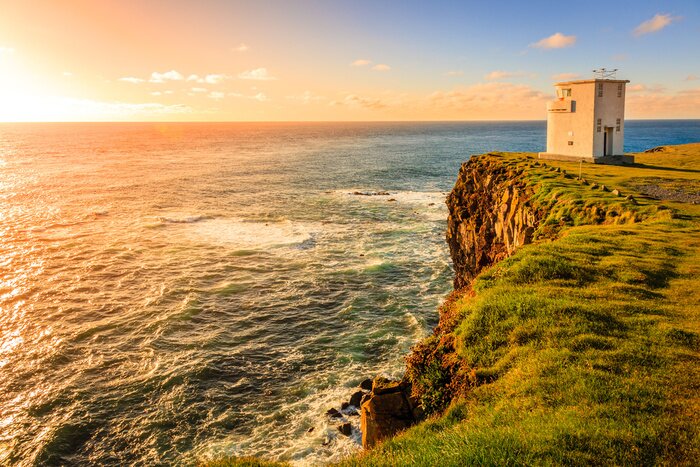 Poster Europa eine felsige Steilwand über dem Meer