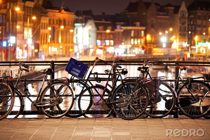 Poster Fahrräder bei Nacht in Amsterdam