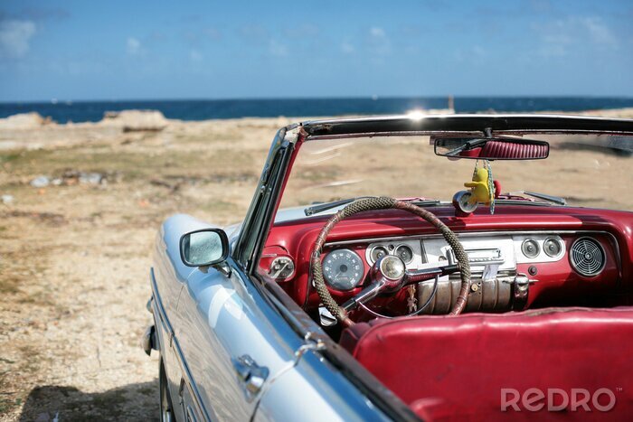 Poster Fahrzeug und Landschaft von Havanna