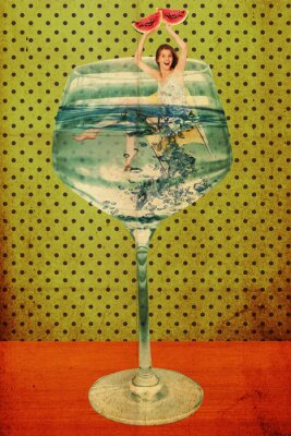 Poster Frau in einem Glas Wasser auf Retro-Hintergrund
