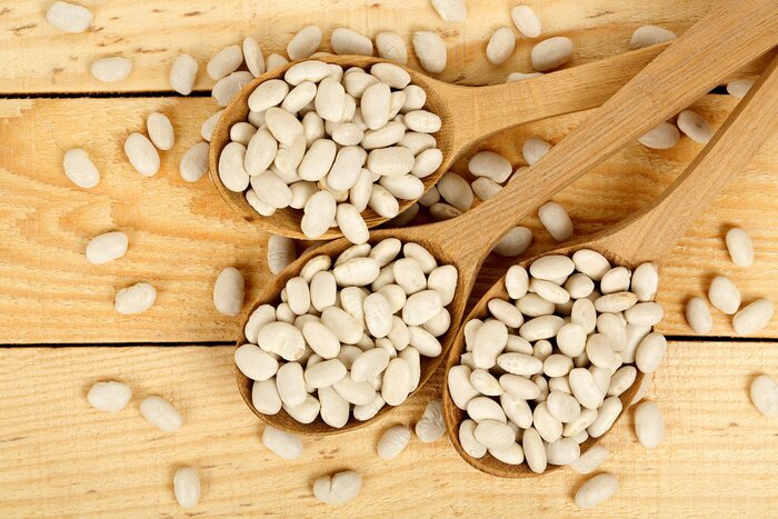 Poster Gemüse Bohnen auf Holzlöffeln