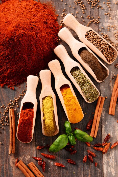 Poster Gewürze auf Schöpflöffeln