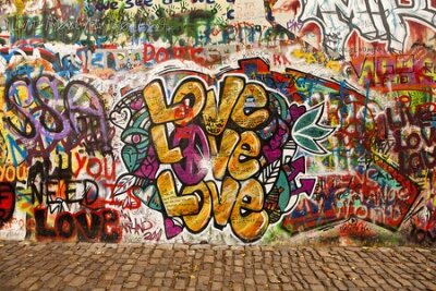 Poster Graffiti an einer Mauer zu Ehren von John Lennon in Prag