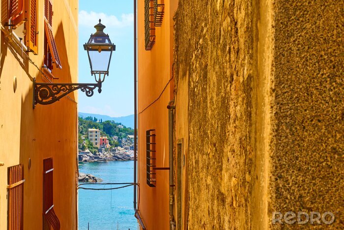 Poster Laternen in engen Gassen