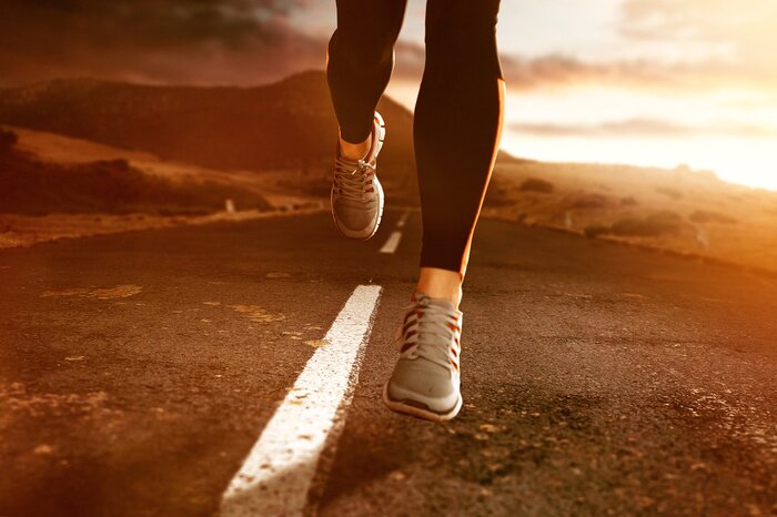 Poster Lauf in der Berglandschaft