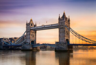 Poster Märchenhafte Atmosphäre und London Bridge