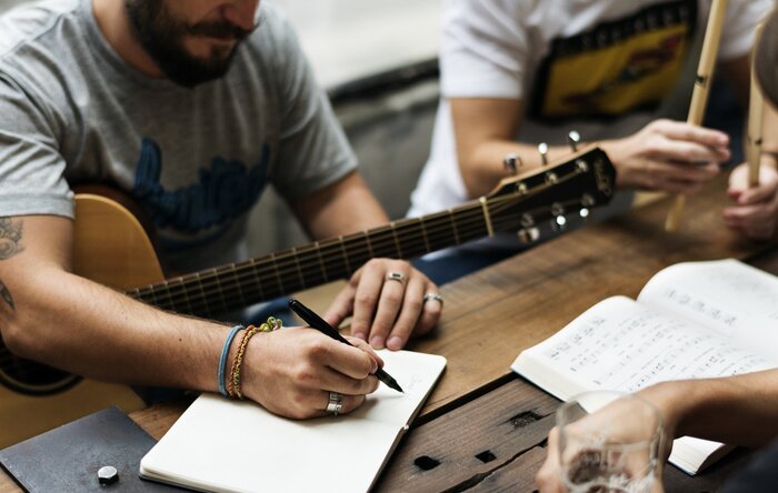 Poster Musikkapelle probt