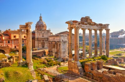 Originelle Architektur und römische Ruinen