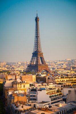 Pariser Architektur mit Eiffelturm
