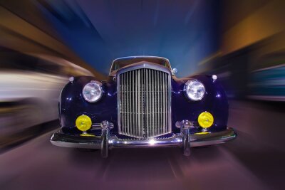 Retro Auto vor geschwommenen Hintergrund