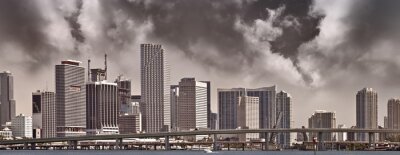 Schwarz-weißes Panorama von Miami