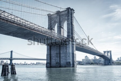 Poster Sonniger Tag und Brooklyn Bridge