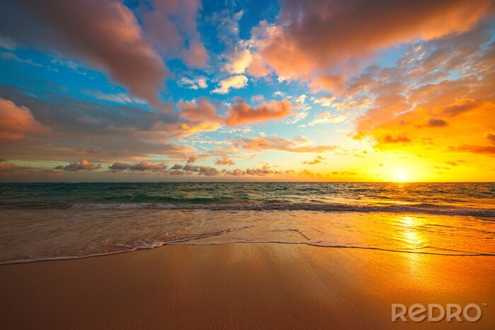 Poster Strand mit Sonnenaufgang