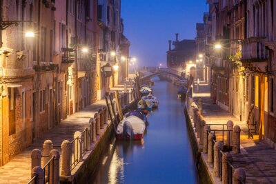 Venedig straße in der nachtausgabe