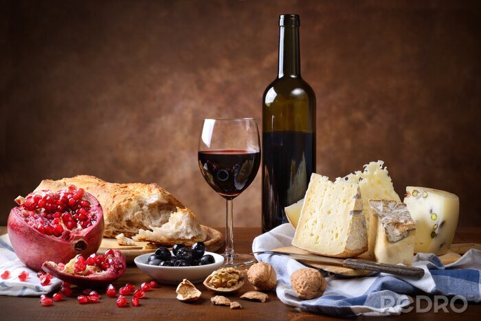 Poster Wein umgeben von Snacks