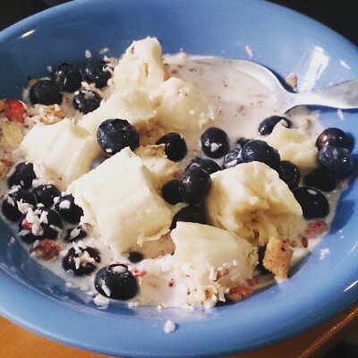 Sticker Bananen und andere Früchte im Haferbrei