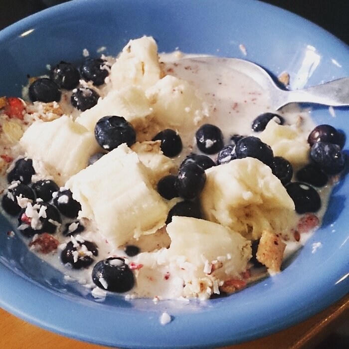 Sticker Bananen und andere Früchte im Haferbrei