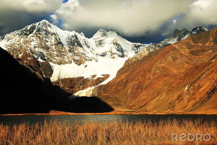 Sticker Berge im Schnee bei Sonnenuntergang