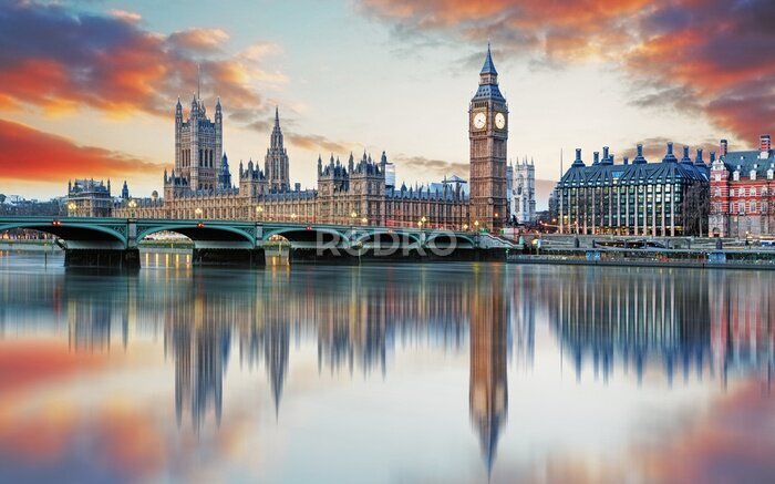 Sticker Big Ben spiegelt sich im Wasser