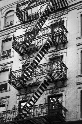 Sticker Dekorative Feuertreppe an einem New Yorker Mietshaus