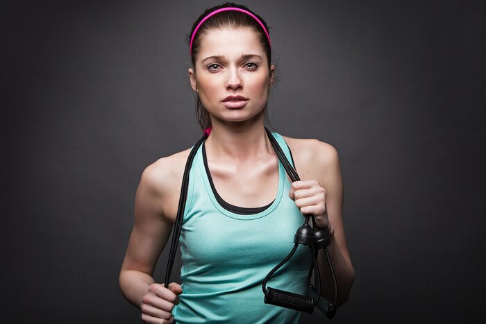 Sticker Fit Frau mit Stretchband