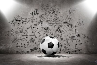 Fußball mit Betonwand im Hintergrund