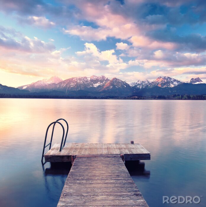 Sticker Hölzerner Steg in Hochgebirgen