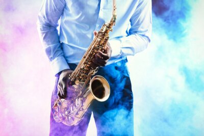 Sticker Saxophonist spielt im rosa-blauen Nebel