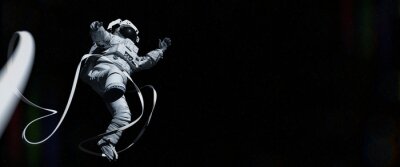 Schwarz-Weiß-Muster mit einem Astronauten