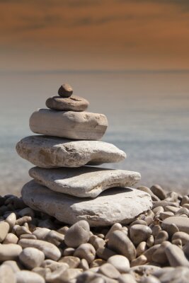Sticker Steinstapel, Zen-Konzept, am Sandstrand