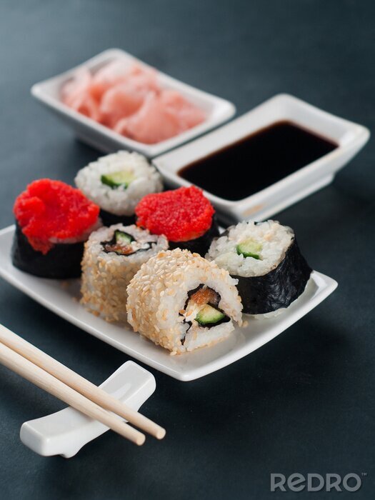 Sticker Sushi mit Sesam und Kaviar