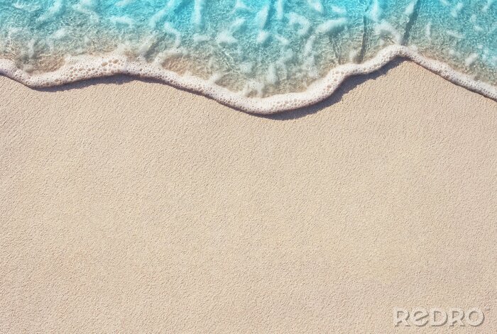 Sticker Weiche Ozeanwelle auf dem sandigen Strand, Hintergrund.
