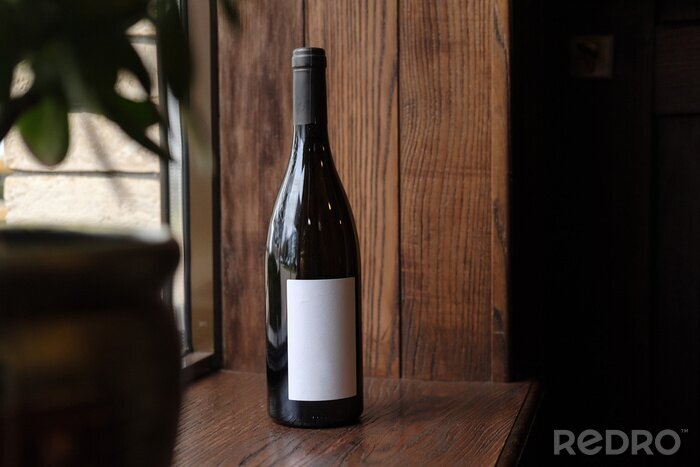 Sticker Weinflasche auf Holz