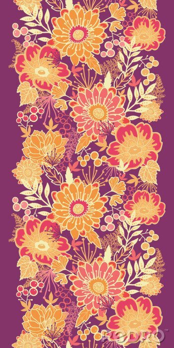 Tapete Orangefarbene Blumen auf lila Hintergrund