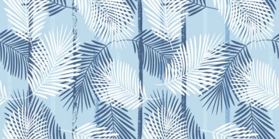 Palmblätter auf blauem Grund