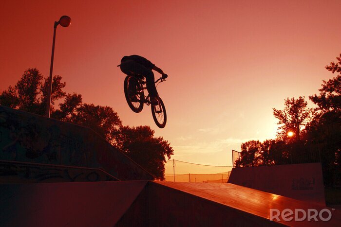 Tapete Radfahrer auf Rampen